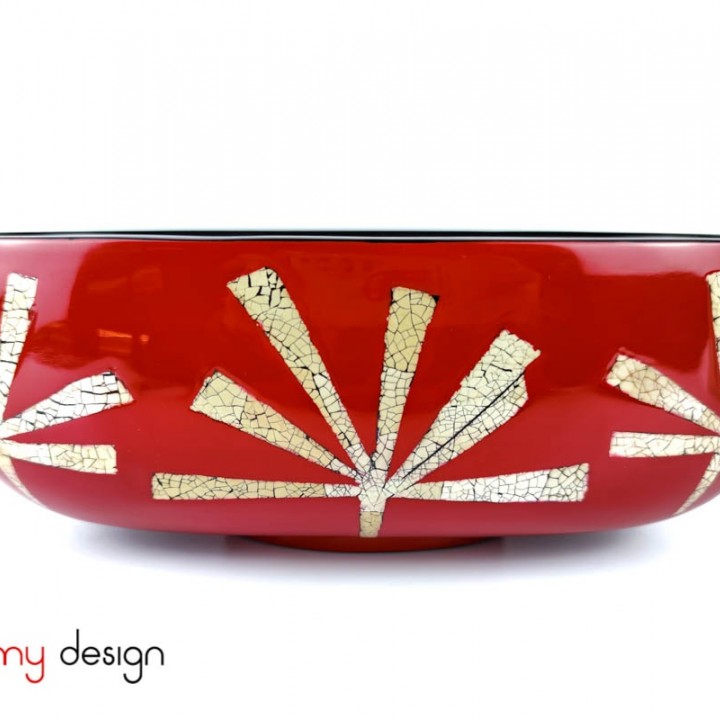 Red oval bowl attached with eggshell palm leaf / small size